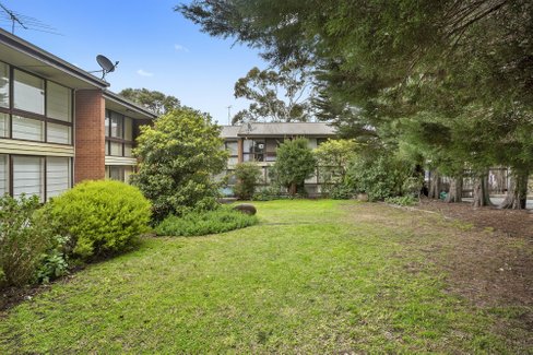 9 1 Holman Court Breakwater 3219