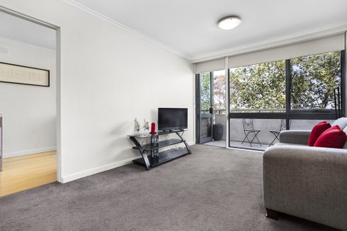 9 11-13 Auburn Grove Hawthorn East 3123