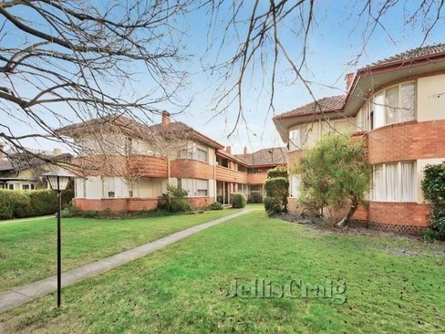 9/13 Hughenden Road St Kilda East 3183