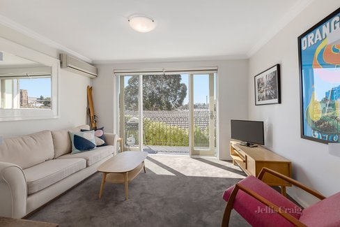 9/14 Highbury Grove Prahran 3181