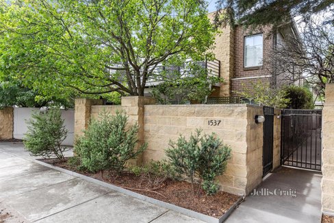 9 1537 Malvern Road Glen Iris 3146