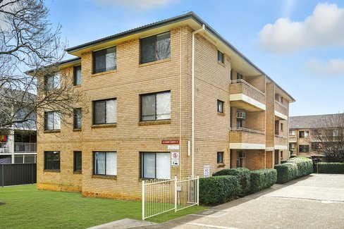 9/171 Derby St, Penrith NSW 2750