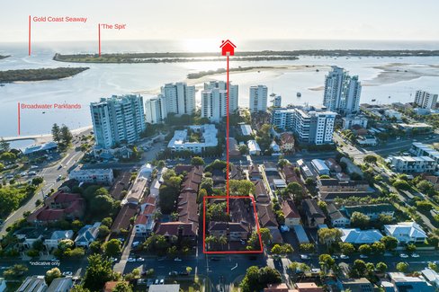 9/175 Muir Street, LABRADOR QLD 4215