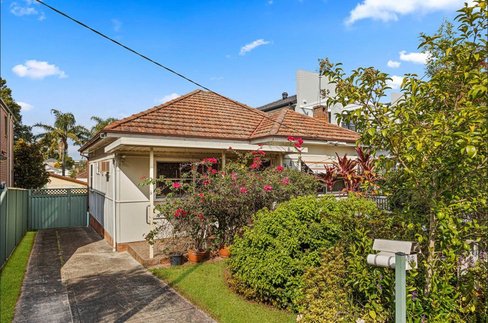 92 Hurstville Road, HURSTVILLE GROVE NSW 2220