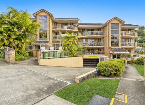 9/2 Stephens Street, BURLEIGH HEADS QLD 4220