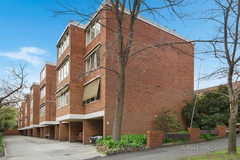 9/210 Domain Road South Yarra 3141