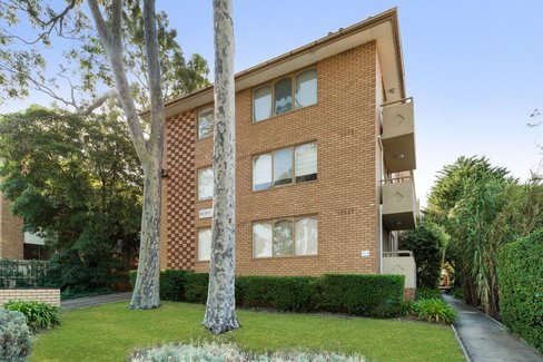 9 23 Auburn Grove Hawthorn East 3123