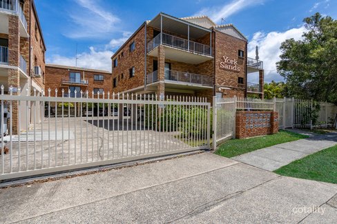 9/28 Hunter Avenue, Labrador QLD 4215