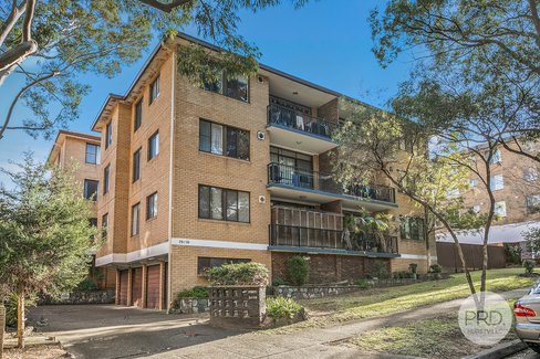 9/29 St Georges Parade, HURSTVILLE NSW 2220