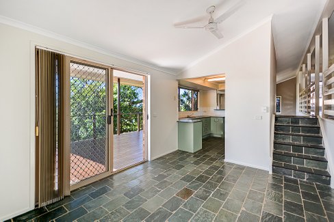 93 Ash Drive, BANORA POINT NSW 2486