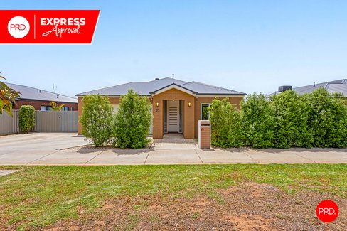 93 Callaghan St, EPSOM VIC 3551