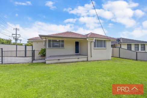 93 Hill Road, LURNEA