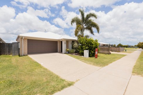 93 Royal Sands Boulevard, BUCASIA QLD 4750