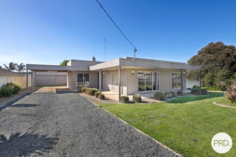 933 Geelong Road, CANADIAN VIC 3350