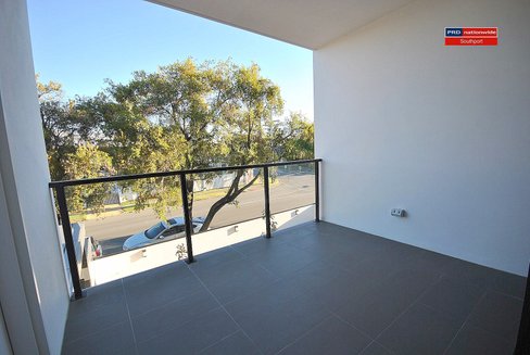 9/35-39 Central Street, LABRADOR QLD 4215