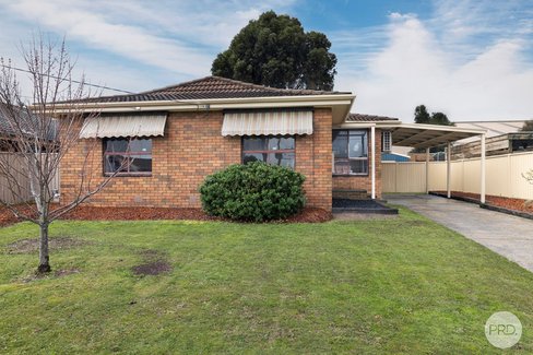 94 Grandview Grove, WENDOUREE VIC 3355
