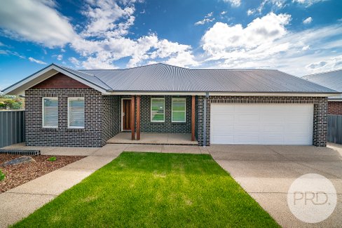 95 Coleman Street, TURVEY PARK NSW 2650