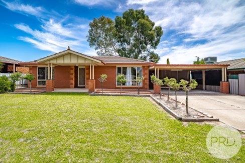 95 Dalman Parkway, GLENFIELD PARK NSW 2650