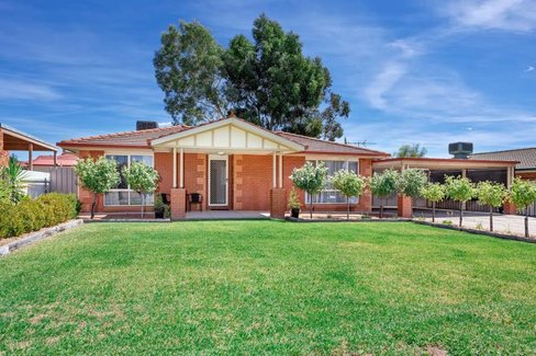 95 Dalman Parkway, GLENFIELD PARK NSW 2650