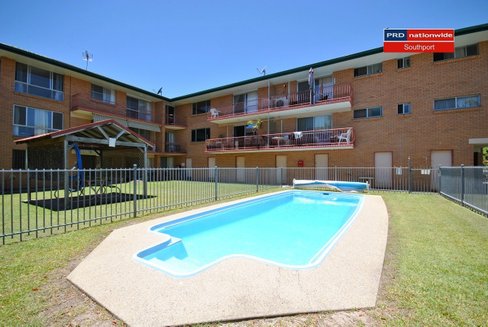 9/5 Rose, SOUTHPORT QLD 4215