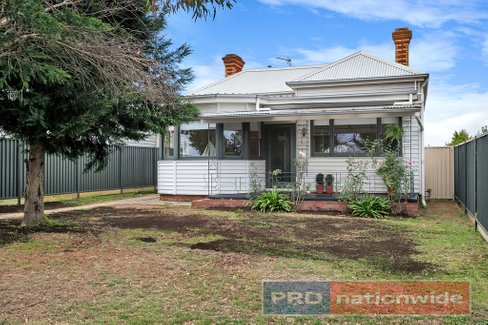 95A Grant Street, SEBASTOPOL