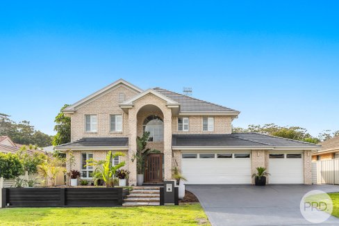 97 Bagnall Beach Road, CORLETTE NSW 2315