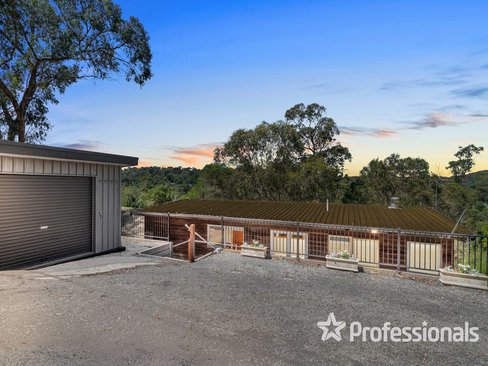 97 Charles Road Lilydale 3140