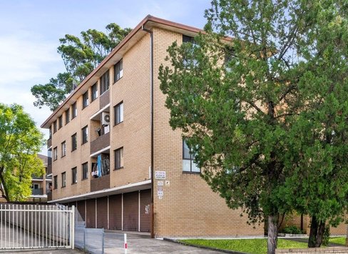 9/7 Forbes Street, WARWICK FARM NSW 2170