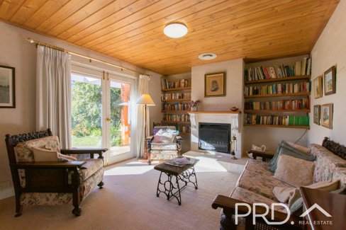 97 Lambie Street, TUMUT NSW 2720