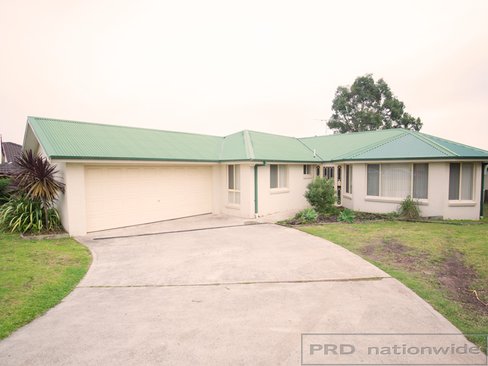 97 Turnbull Drive, EAST MAITLAND NSW 2323