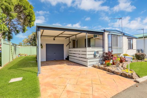 98 Lakeline Drive, KANAHOOKA NSW 2530