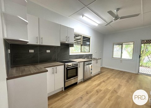 98 Shoal Point Road, BUCASIA QLD 4750