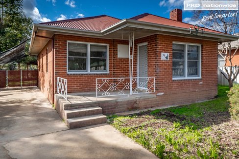 99 Bolger Avenue, MOUNT AUSTIN NSW 2650