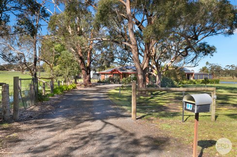 99 Yankee Flat Road, NAVIGATORS VIC 3352