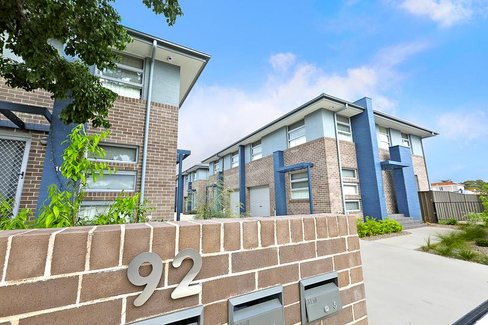 9/92-94 Great Western Highway, KINGSWOOD NSW 2747