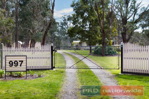 997 Pittong-Snake Valley Road, SNAKE VALLEY VIC 3351