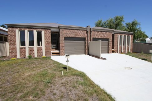 9A Becker Street, BEAUFORT VIC 3373