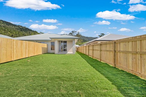 9A Bentley Rise, CANNONVALE QLD 4802