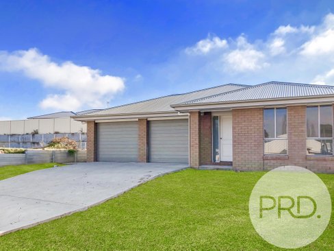 9A Royce Crescent, LAVINGTON NSW 2641