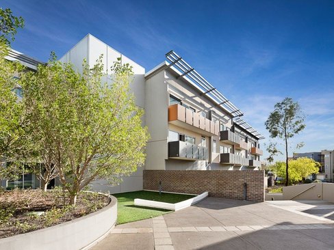 A204 80 Speakmen Street Kensington 3031