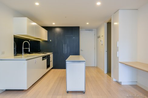 B210/55 John Street Brunswick East 3057