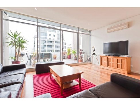 B402,84 Bay Street Port Melbourne 3207