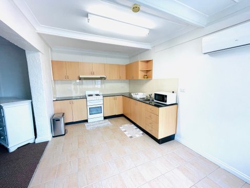 Flat 1/10 Dalley Street, KOGARAH NSW 2217