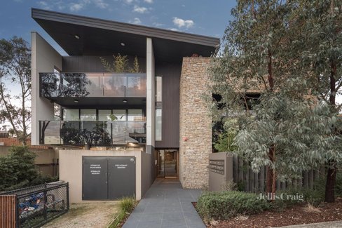 G03 25 Pryor Street Eltham 3095