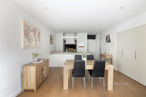 g07 817 Centre Road Bentleigh East 3165