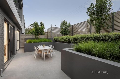G08 468 Whitehorse Road Surrey Hills 3127