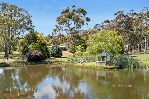 'Lightwood' 1394 Trentham Road Kyneton 3444