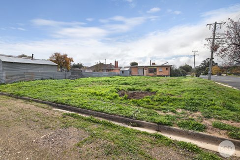 Lot 2 72 Clunes Road, CRESWICK VIC 3363
