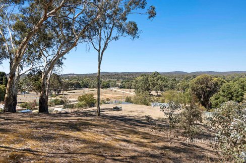 Lot 2 8 Cemetery Road Campbells Creek 3451