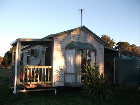 Relocatabl BR home, fully self-contained.  Castlemaine 3450